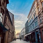 アパート Three Stories In Old Center With Castle View And Terrace *