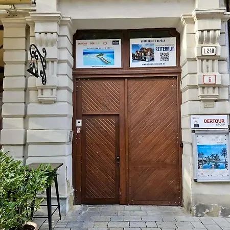 Three Stories In Old Center With Castle View And Terrace Apartment *