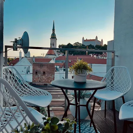 Appartamento Three Stories In Old Center With Castle View And Terrace *