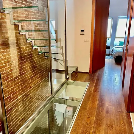 Apartment Three Stories In Old Center With Castle View And Terrace