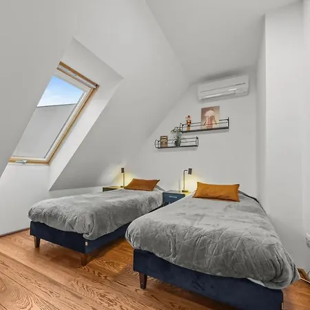 Apartment Three Stories In Old Center With Castle View And Terrace Bratislava