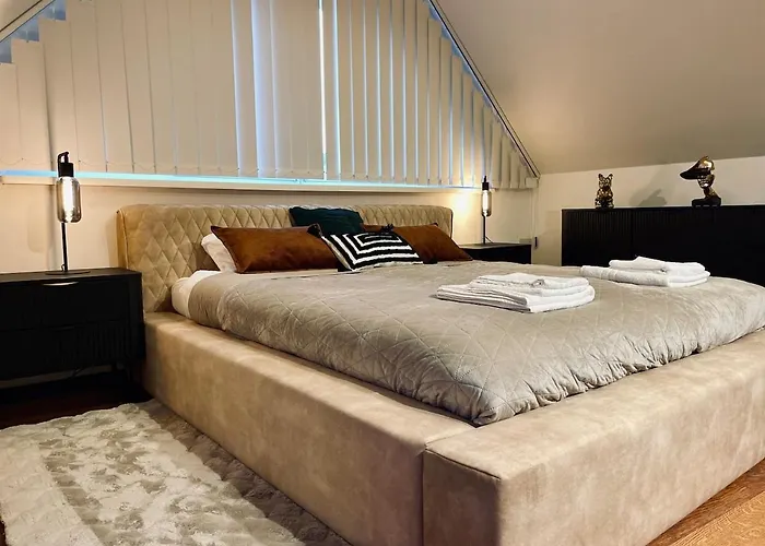 Three Stories In Old Center With Castle View And Terrace アパート ブラチスラヴァ