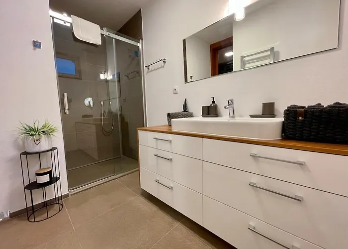 Apartmán Three Stories In Old Center With Castle View And Terrace *