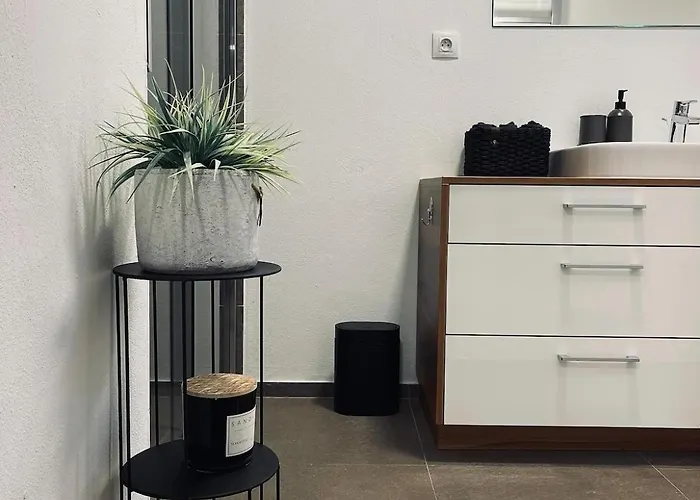 Three Stories In Old Center With Castle View And Terrace ブラチスラヴァ