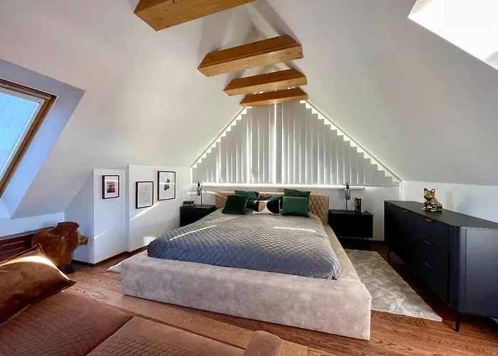 Three Stories In Old Center With Castle View And Terrace Appartement