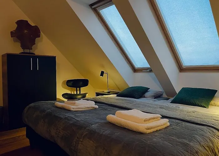 Apartment Three Stories In Old Center With Castle View And Terrace