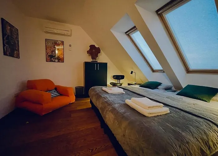 Three Stories In Old Center With Castle View And Terrace * Bratislava