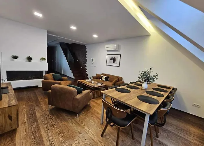 Apartment Three Stories In Old Center With Castle View And Terrace