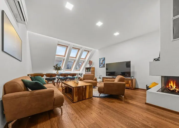 Three Stories In Old Center With Castle View And Terrace *