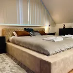 Three Stories In Old Center With Castle View And Terrace Apartmán Bratislava