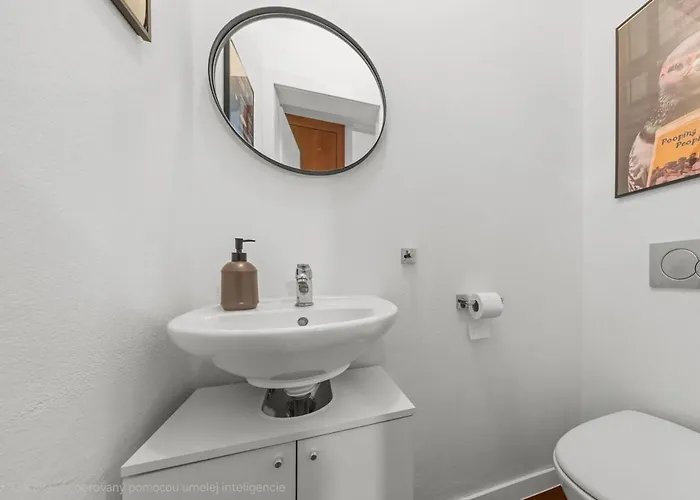 Three Stories In Old Center With Castle View And Terrace * Bratislava